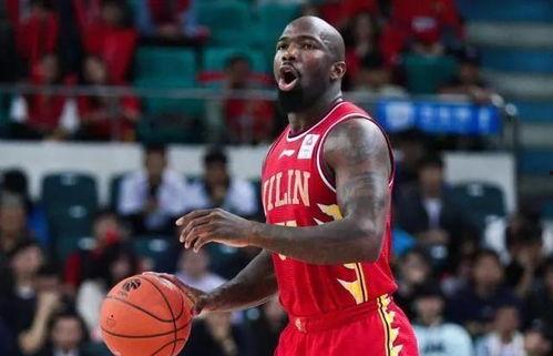 亚历山大琼斯最新爆料